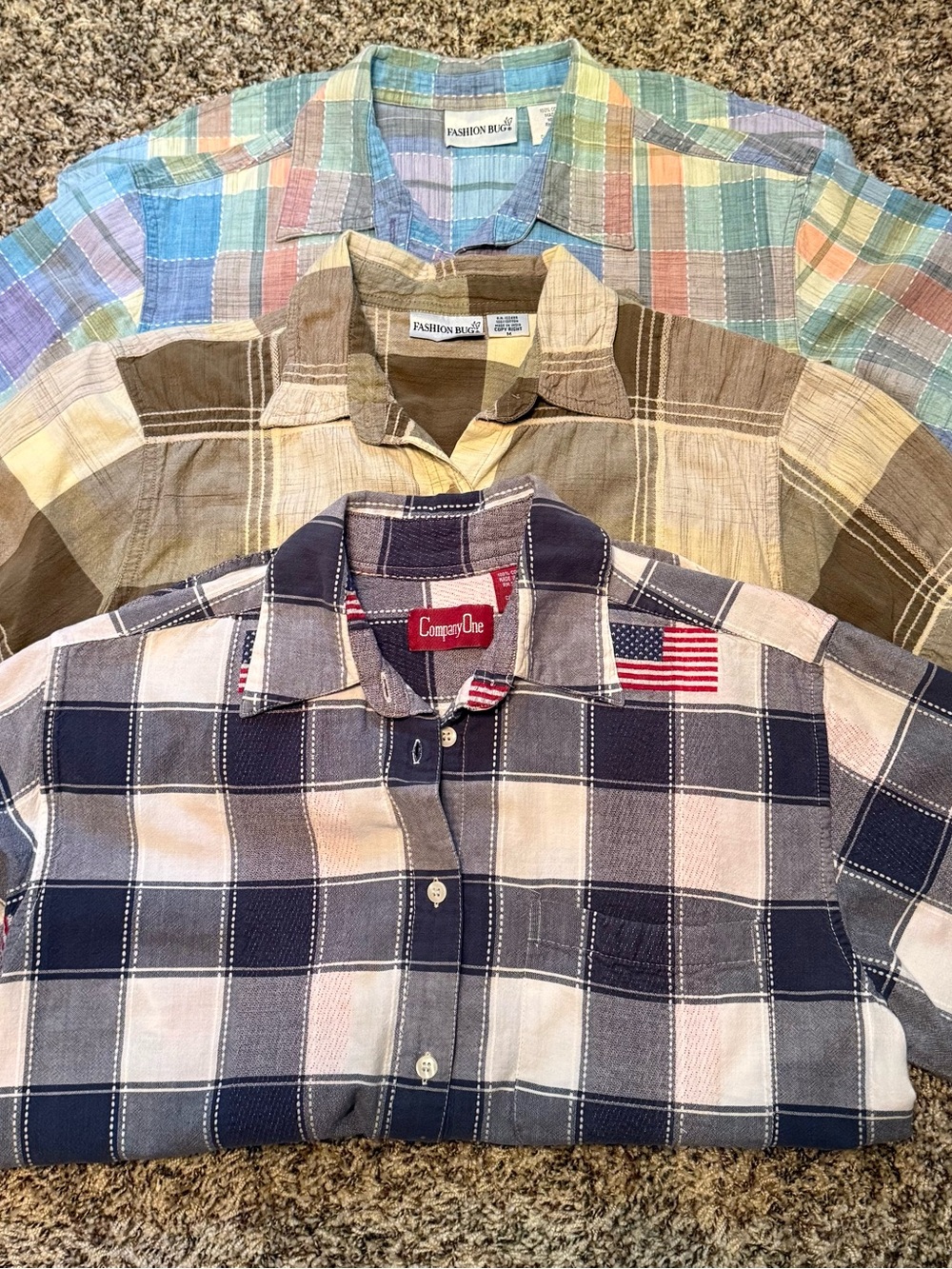 Lot Of 3 Fashion Bug &
Company One Women's Cotton Plaid Short Sleeve Shirts/Med